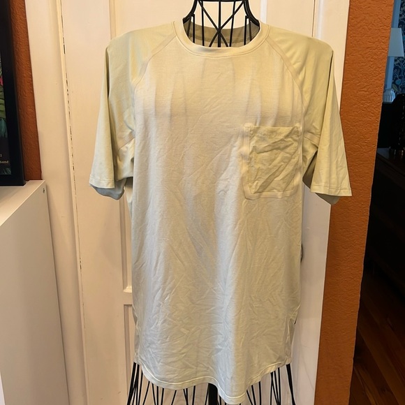 Lululemon Ventilated Hiking Short-Sleeve Shirt-Size L - Picture 1 of 4